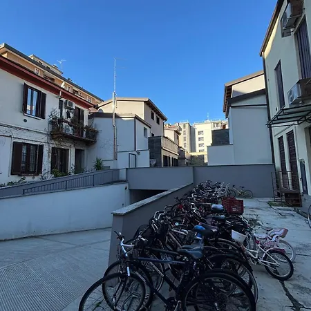 Charming House With Private Courtyard 公寓 *